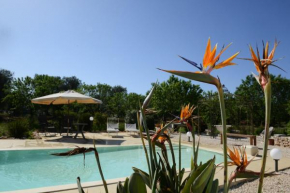 LAMIA TIPICA con PISCINA
